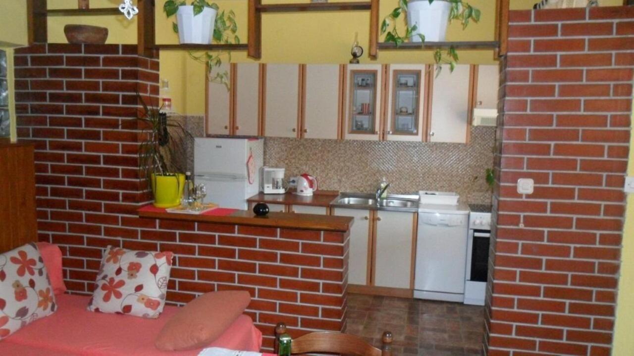 Apartment Ralje サリ エクステリア 写真